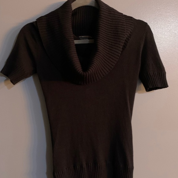BCBGMaxazria. Women’s relaxed turtleneck, three-quarter sleeve sweater. Size XS. - Picture 4 of 8